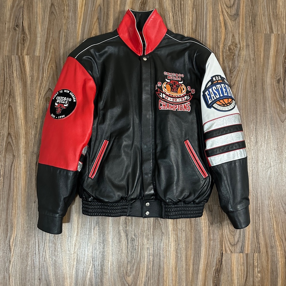 Extremely Rare 1996 Chicago Bulls Premier Edition Genuine Leather Jacket